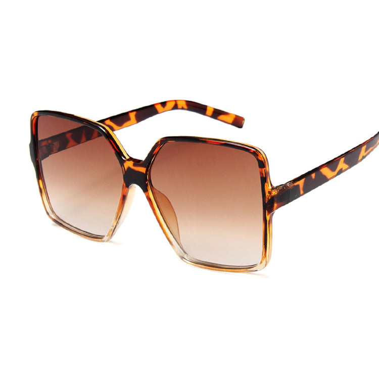 Lunettes de Soleil Noires Carrées Dégradées Femme - vue 3